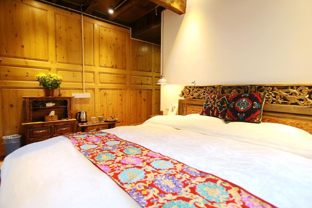 Shangri-La Mid - Mountain Homestay Ngoại thất bức ảnh
