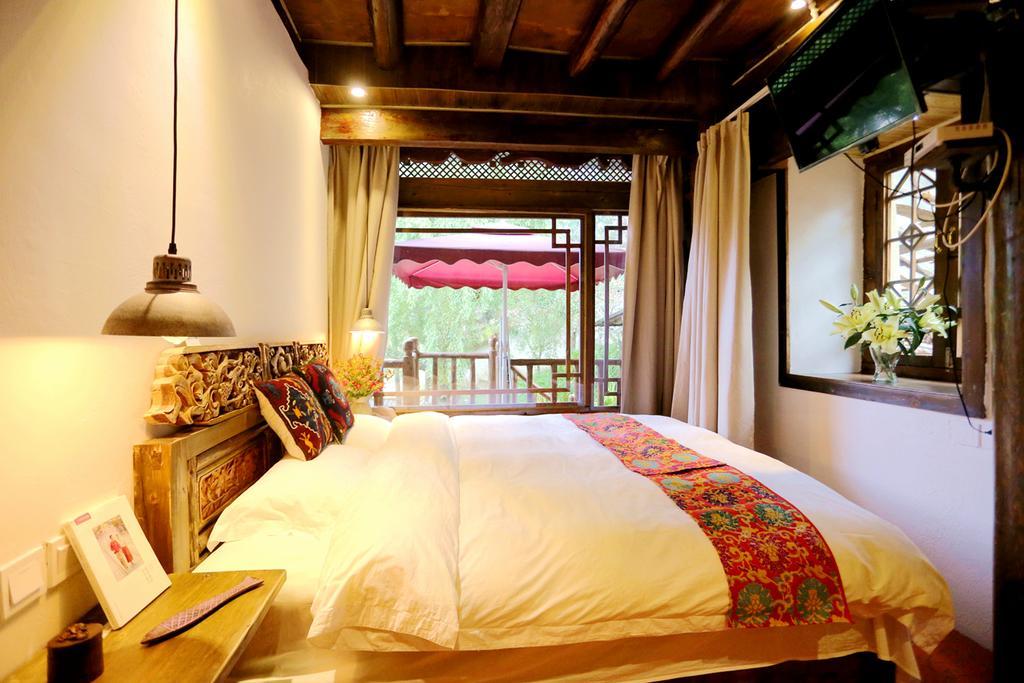 Shangri-La Mid - Mountain Homestay Ngoại thất bức ảnh