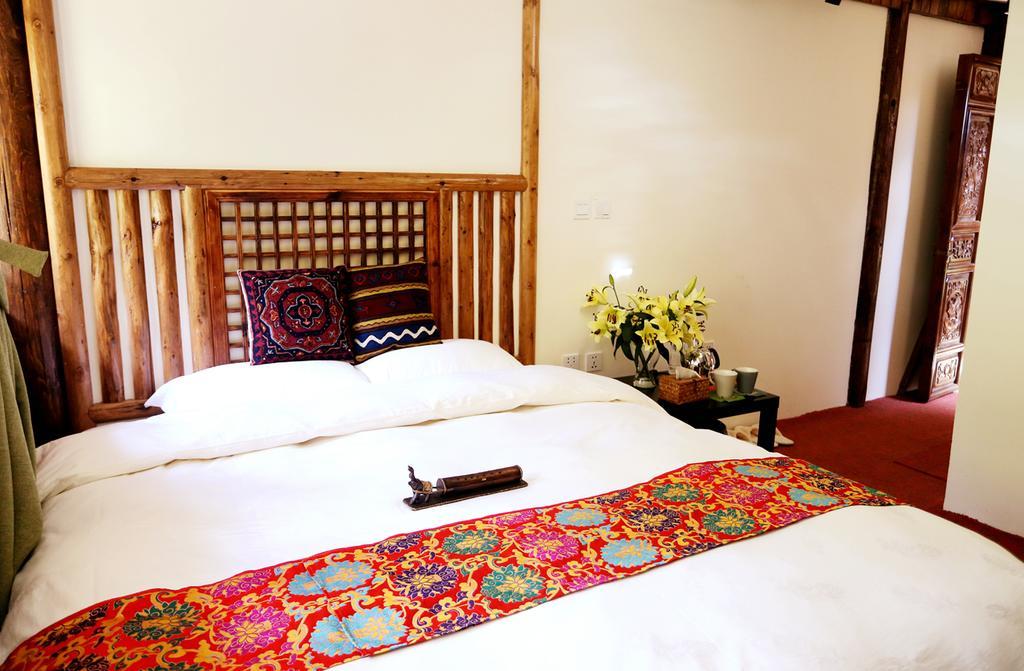 Shangri-La Mid - Mountain Homestay Ngoại thất bức ảnh